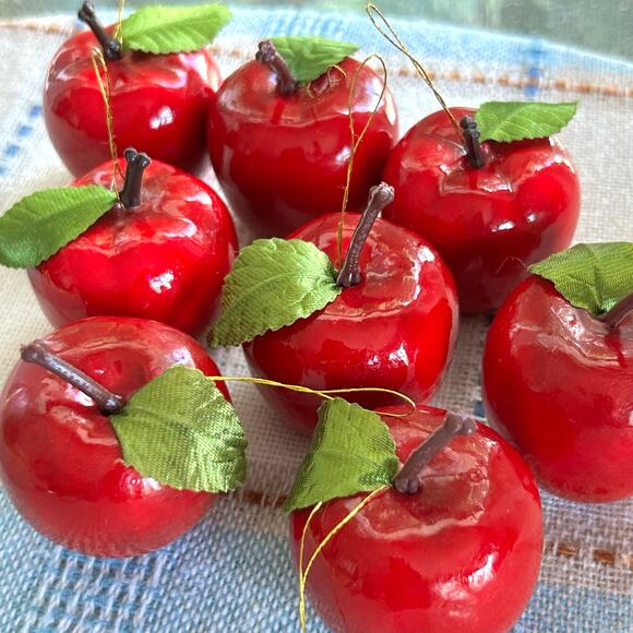 Set of 8 Vintage Faux Apple Christmas Ornaments – Glossy Red with Leaves - Picture 4 of 14